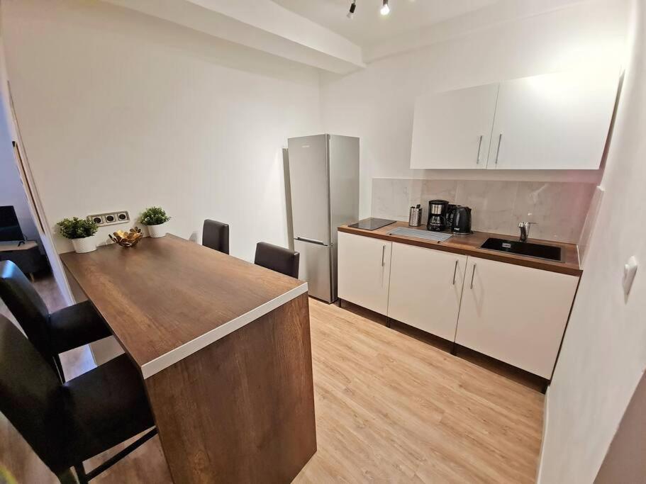 Gregbnb - T2 Design 43M2 - Toulon Est - Wifi Fibre - N2 Zewnętrze zdjęcie